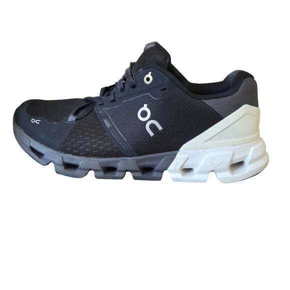 Womens On Cloudtec Black White Running Sneakers Athletic Gorpcore GUC 9.5 - Picture 3 of 15